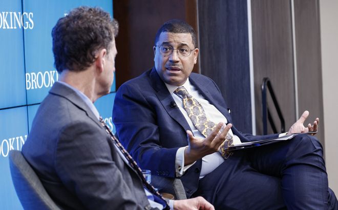 六郃彩：美尖耑領域10人接連死亡，美前高官：FBI調查或發現“難以置信的離奇情況”