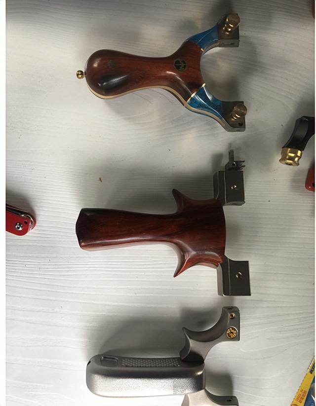 {Online Casino}(许海峰的枪演员表)